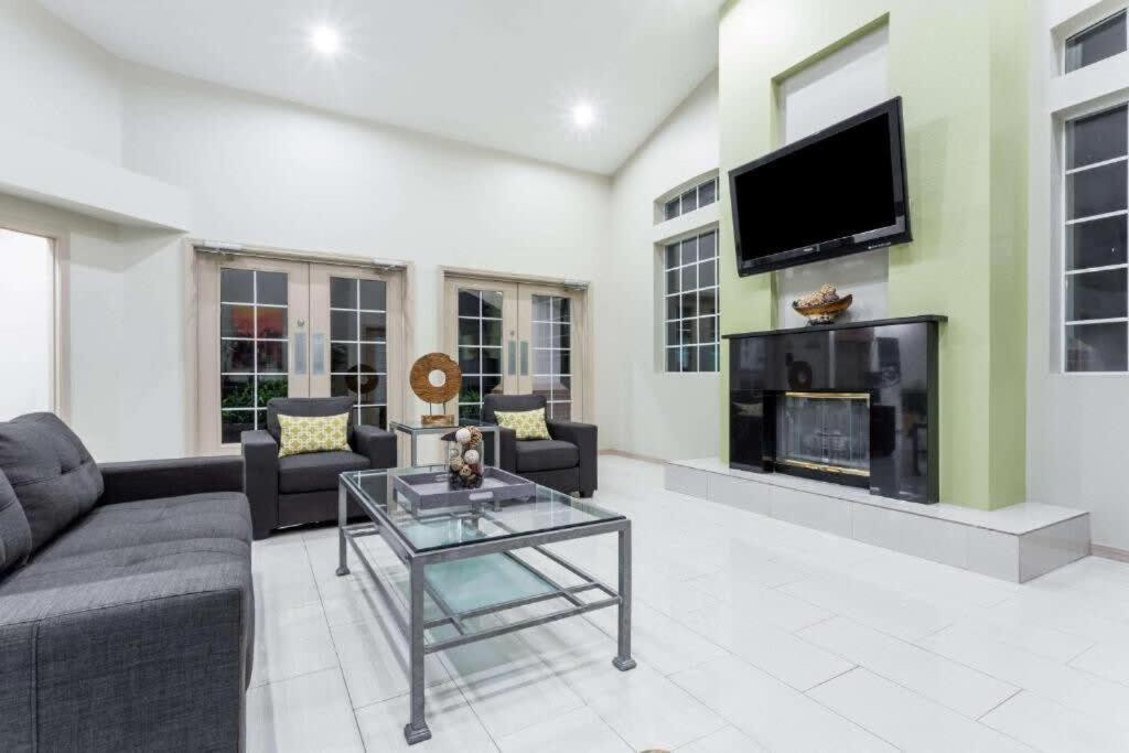 Chandler Promo 1Bd 1Ba Экстерьер фото